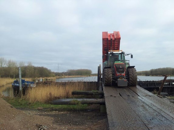 het storten in de boot